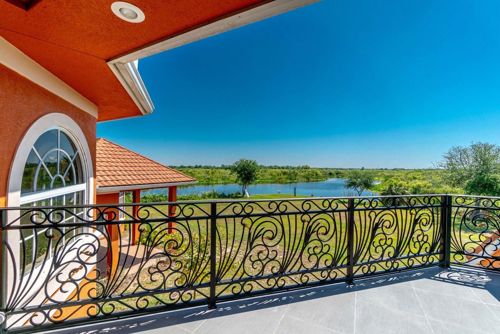 37471 WASHINGTON LOOP RD, PUNTA GORDA, FL, 33982