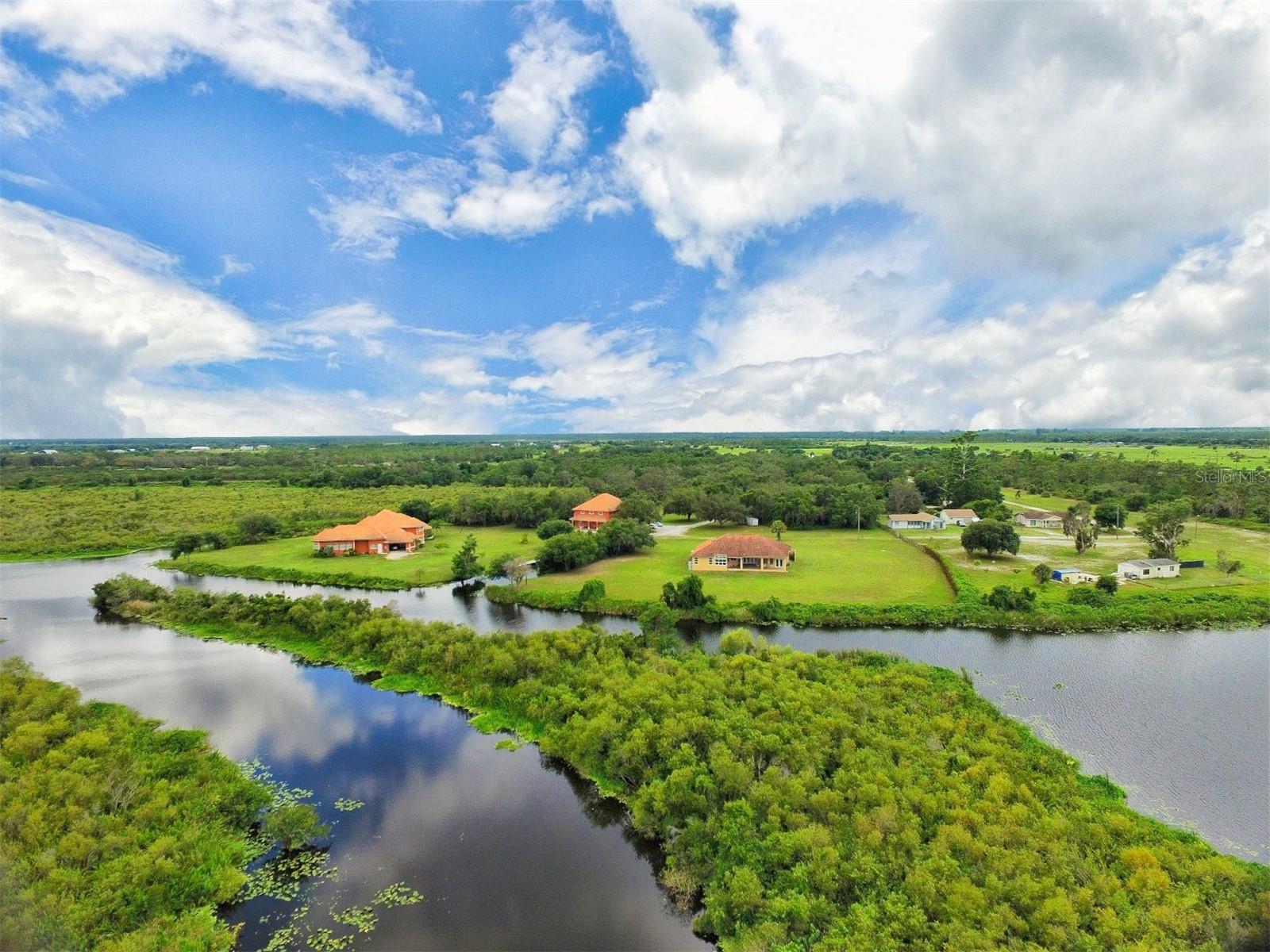 37471 WASHINGTON LOOP RD, PUNTA GORDA, FL, 33982