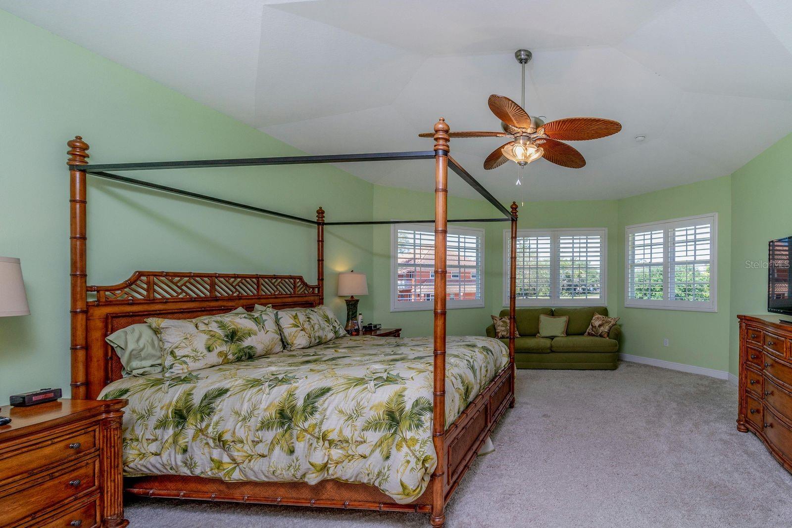 37471 WASHINGTON LOOP RD, PUNTA GORDA, FL, 33982