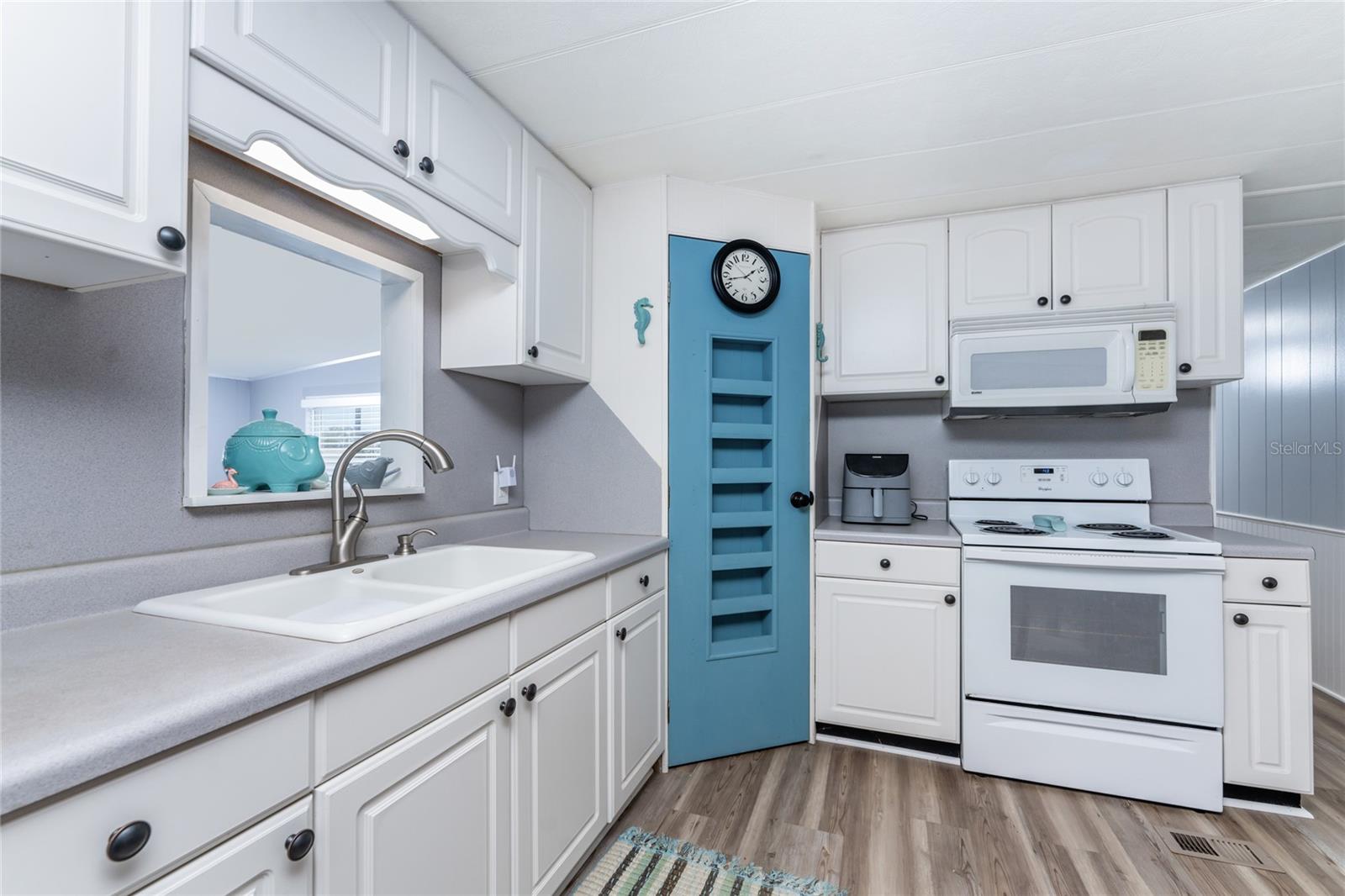 615 VIA CALA, ENGLEWOOD, FL, 34224