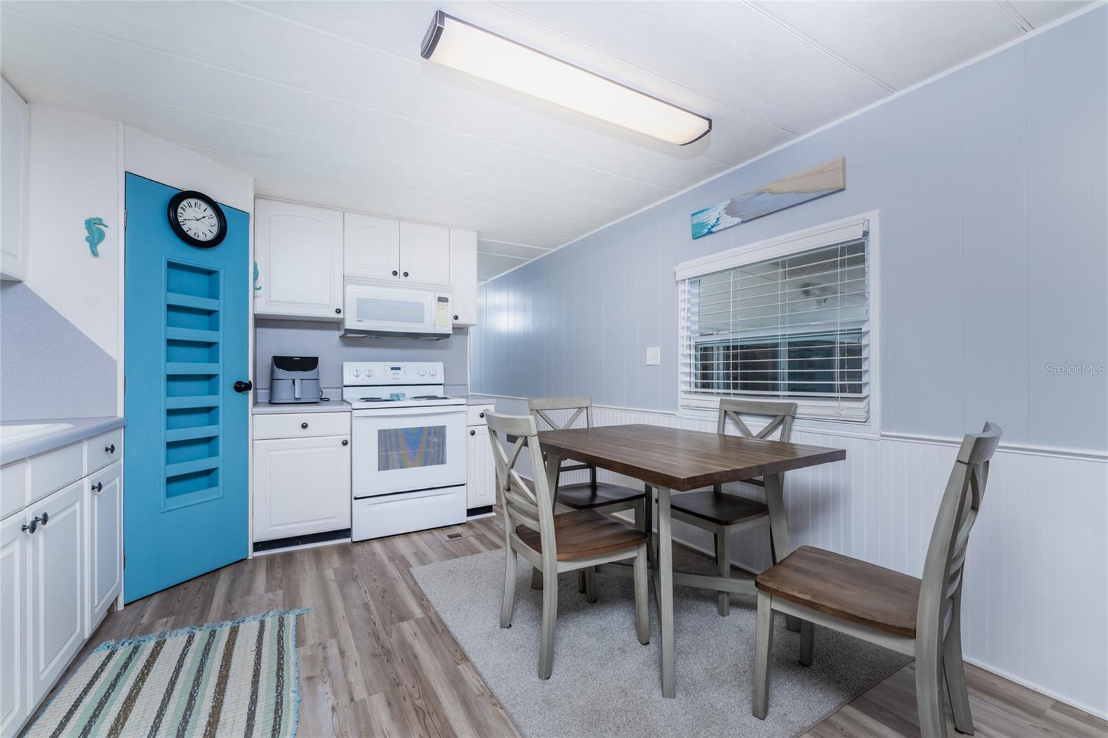 615 VIA CALA, ENGLEWOOD, FL, 34224