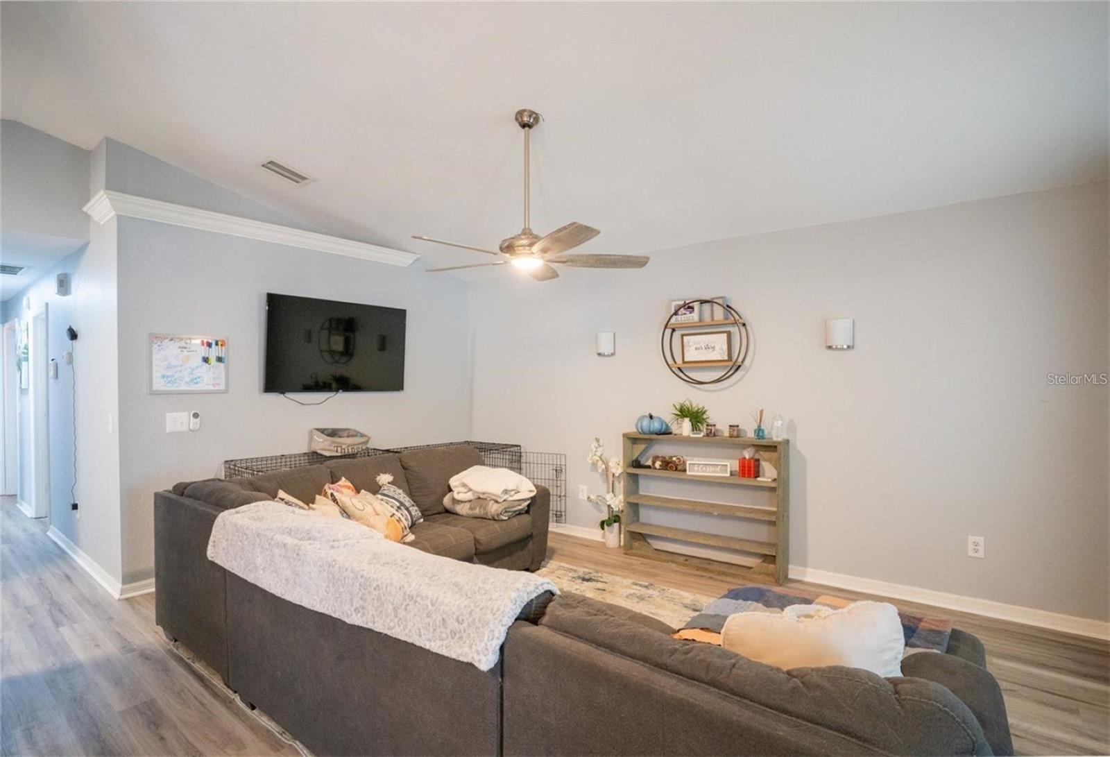 251 DIAMOND RIDGE BLVD, AUBURNDALE, FL, 33823
