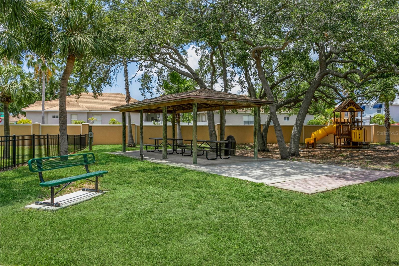 10426 LA MIRAGE CT, TAMPA, FL, 33615