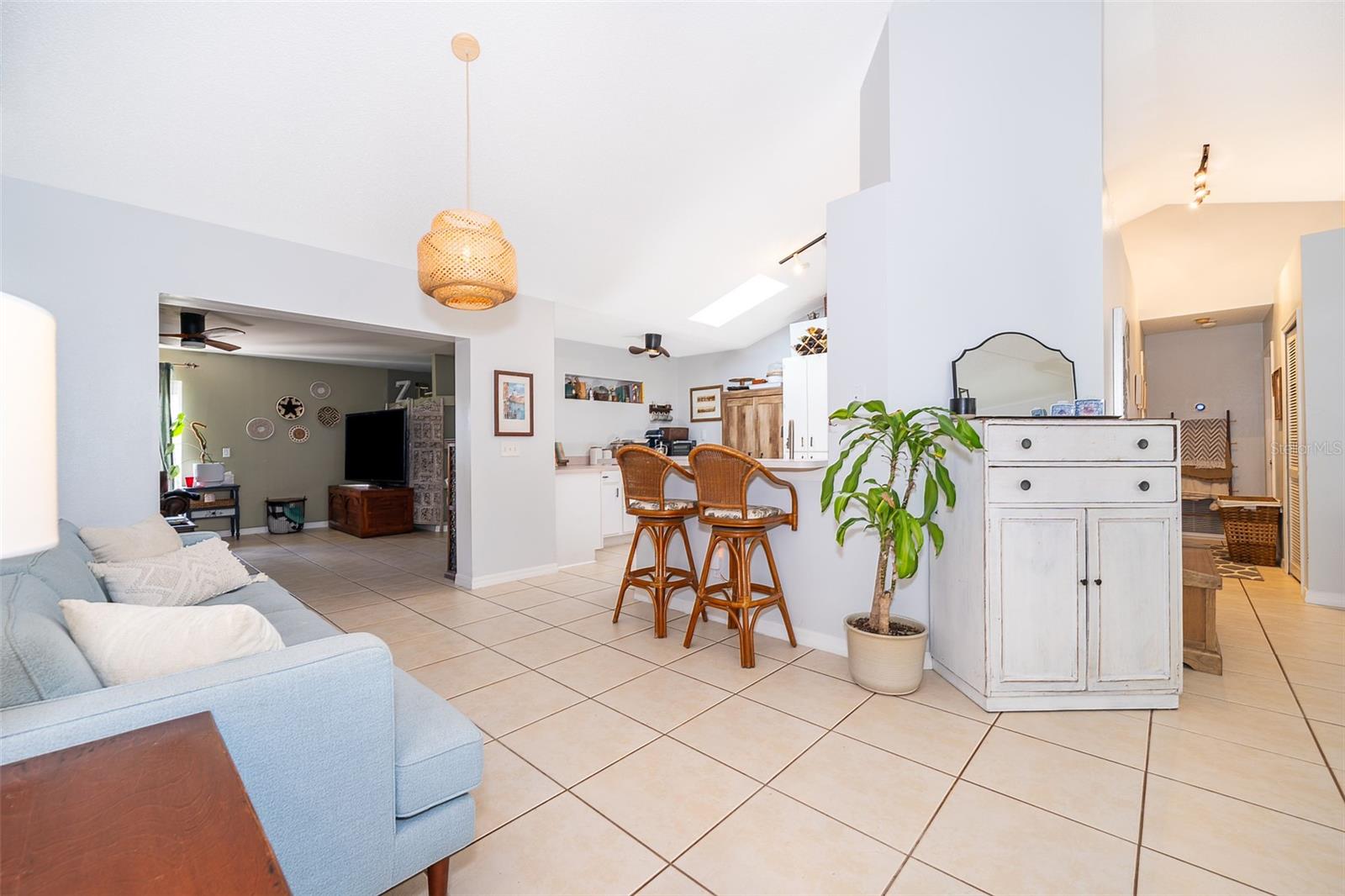 132 ROBBINS REST CIR, DAVENPORT, FL, 33896