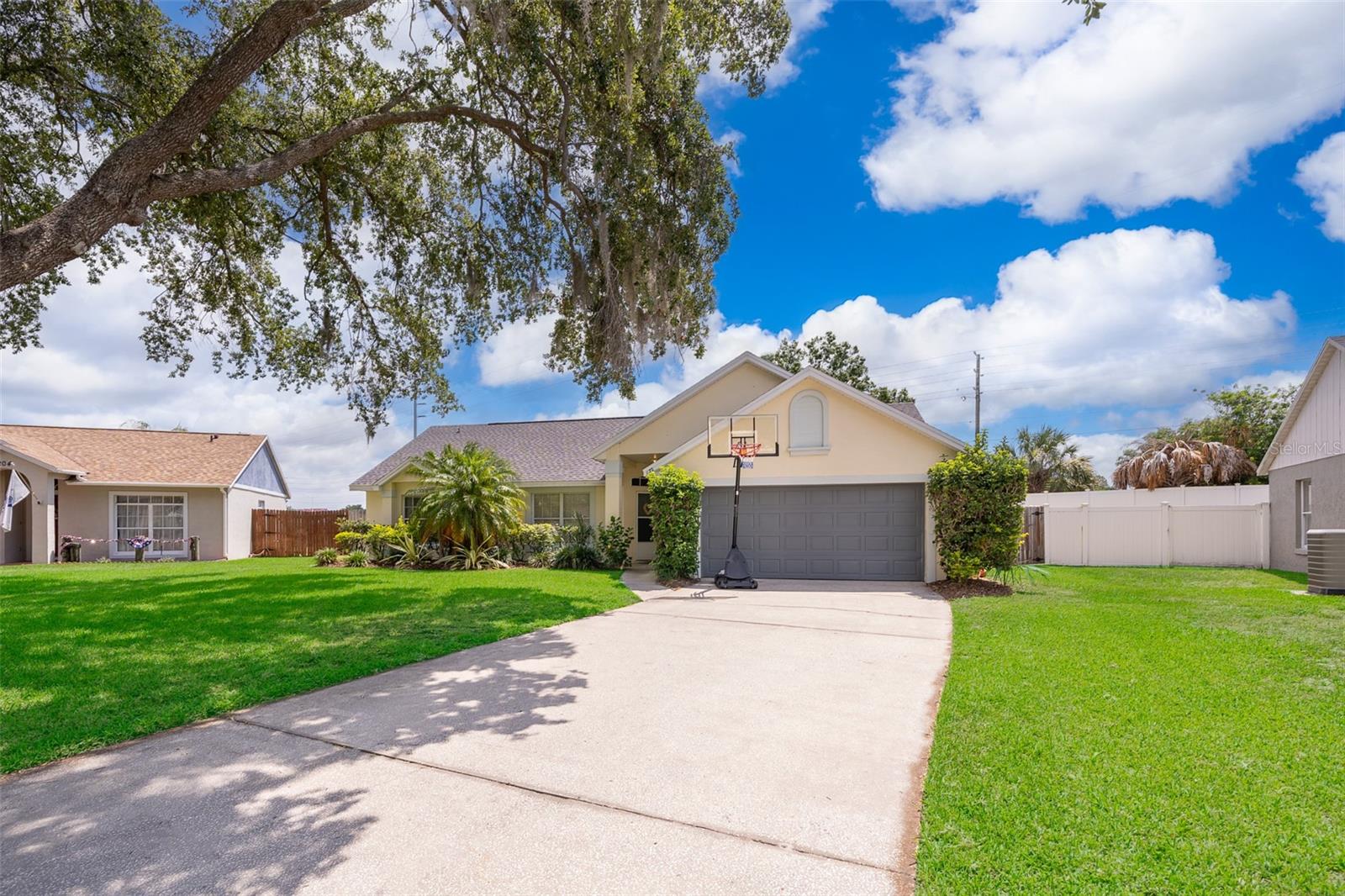 132 ROBBINS REST CIR, DAVENPORT, FL, 33896
