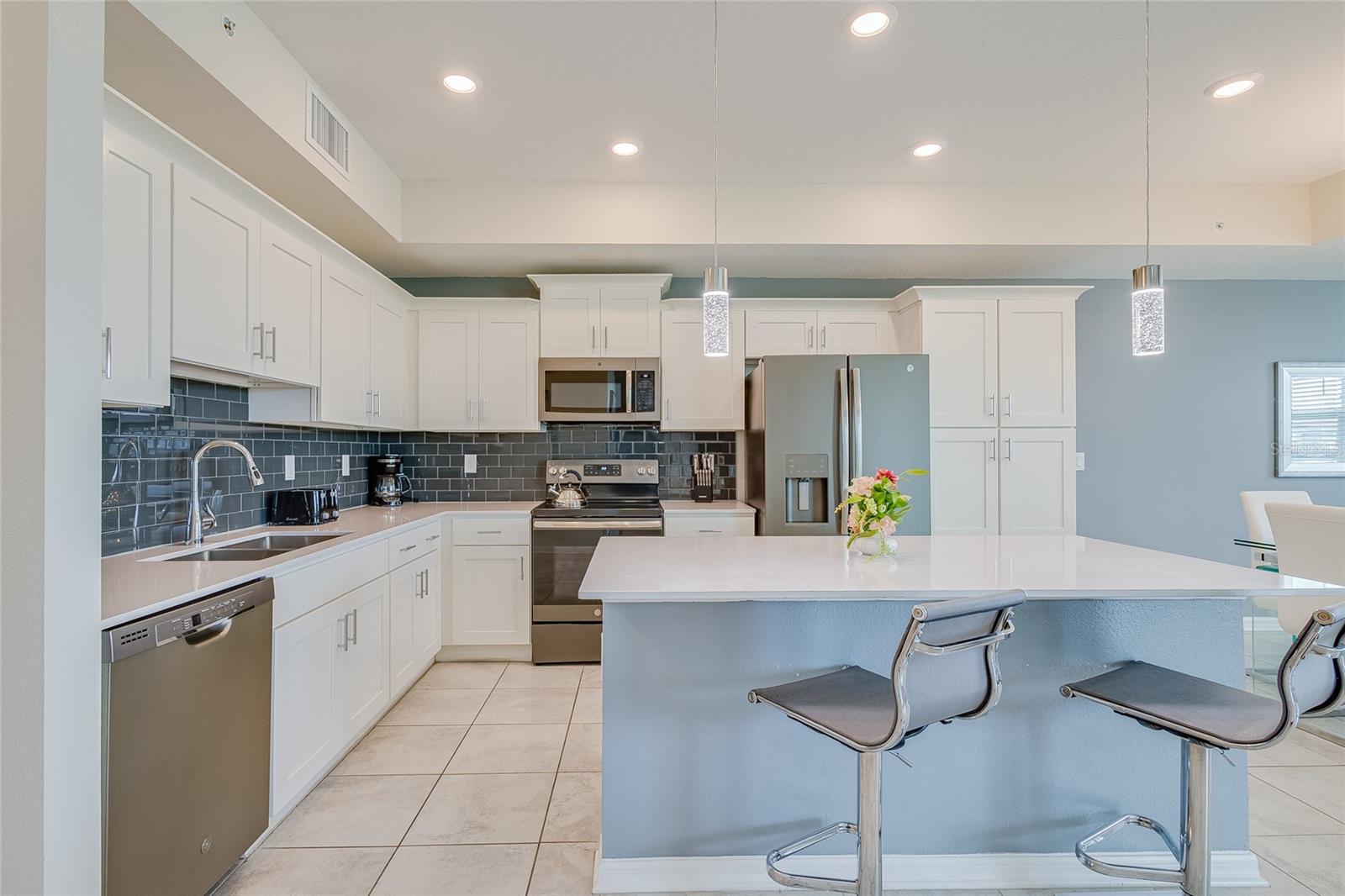 3121 PARADOX CIRCLE 207 #207, KISSIMMEE, FL, 34746
