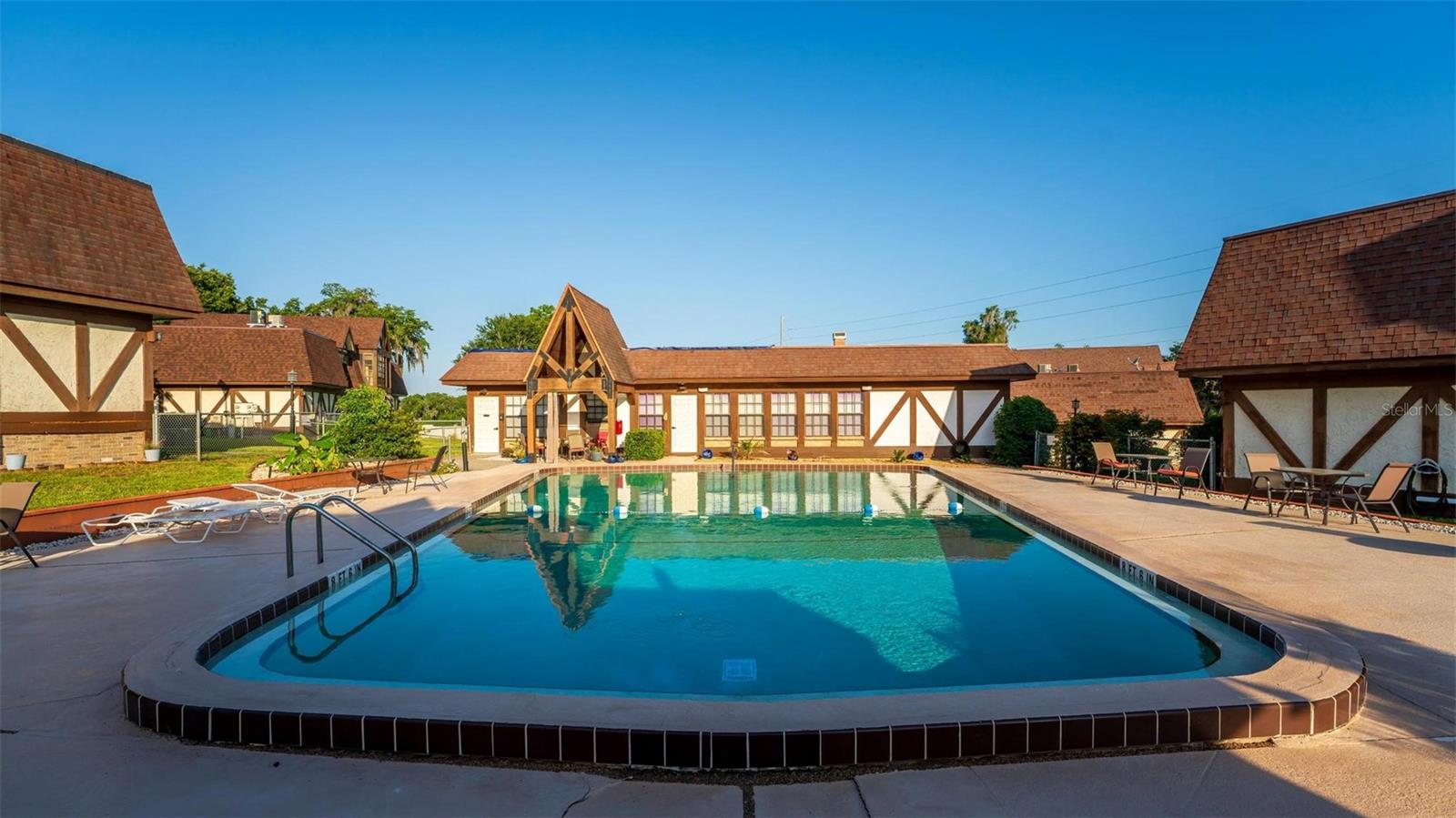 500 NEWELL HILL RD #102D, LEESBURG, FL, 34748