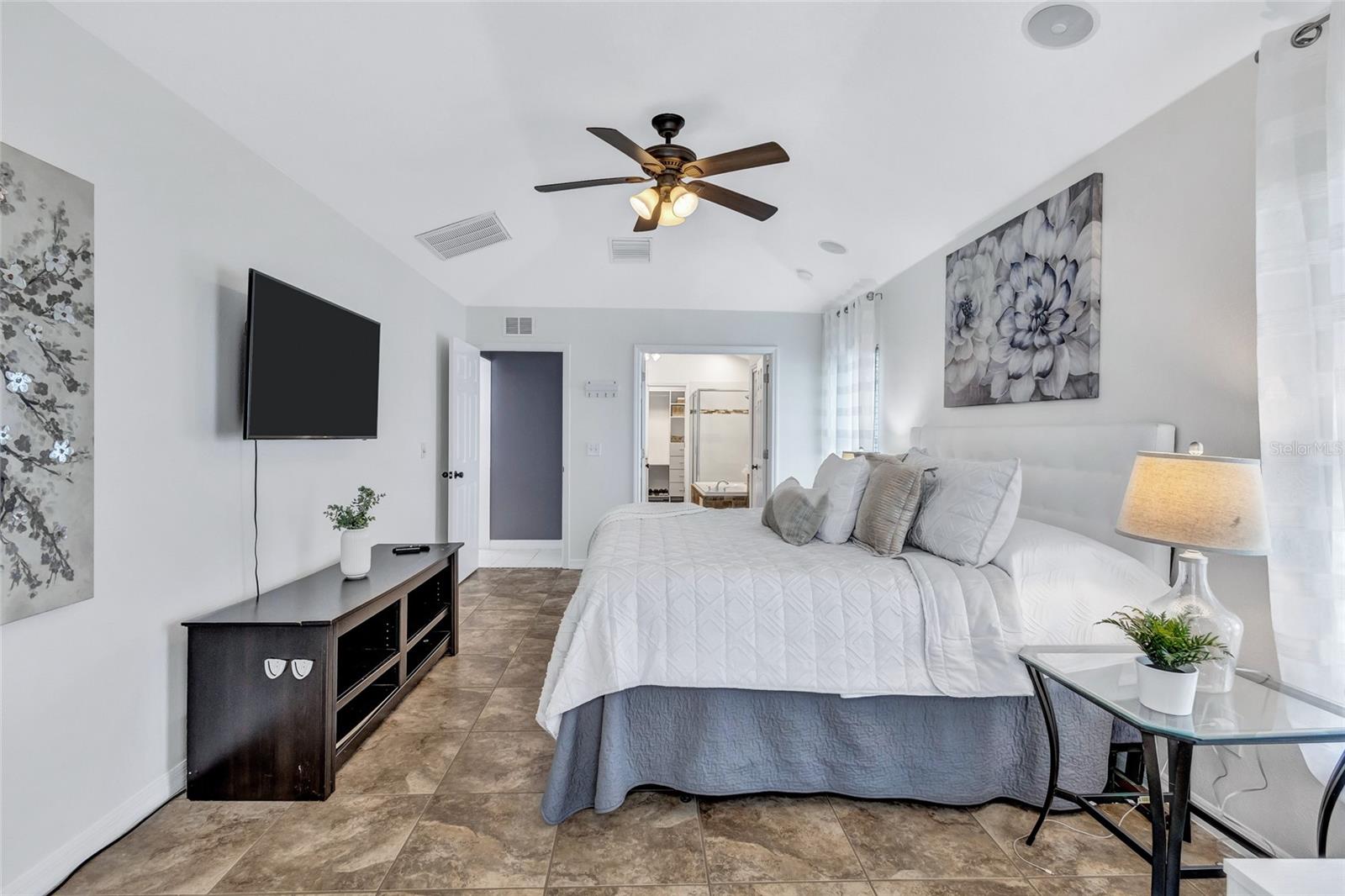 805 WOODCARVER LN, BRANDON, FL, 33510