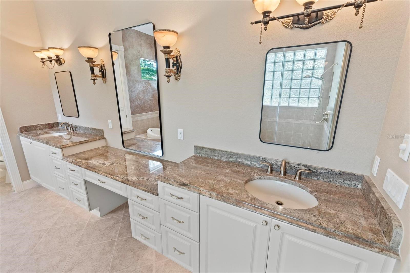 55 RIVERBEND DR, PALM COAST, FL, 32137