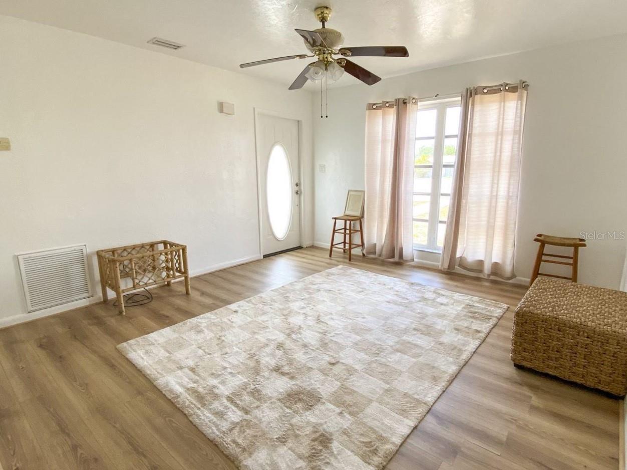 22239 MIDWAY BLVD, PORT CHARLOTTE, FL, 33952