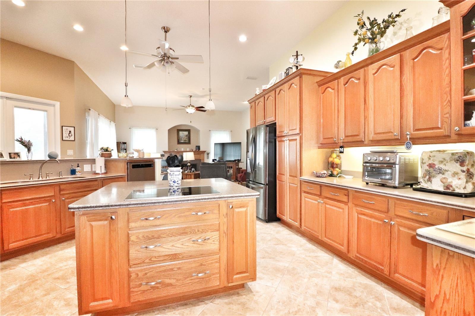 5208 SCOTLAND CT, LEESBURG, FL, 34748