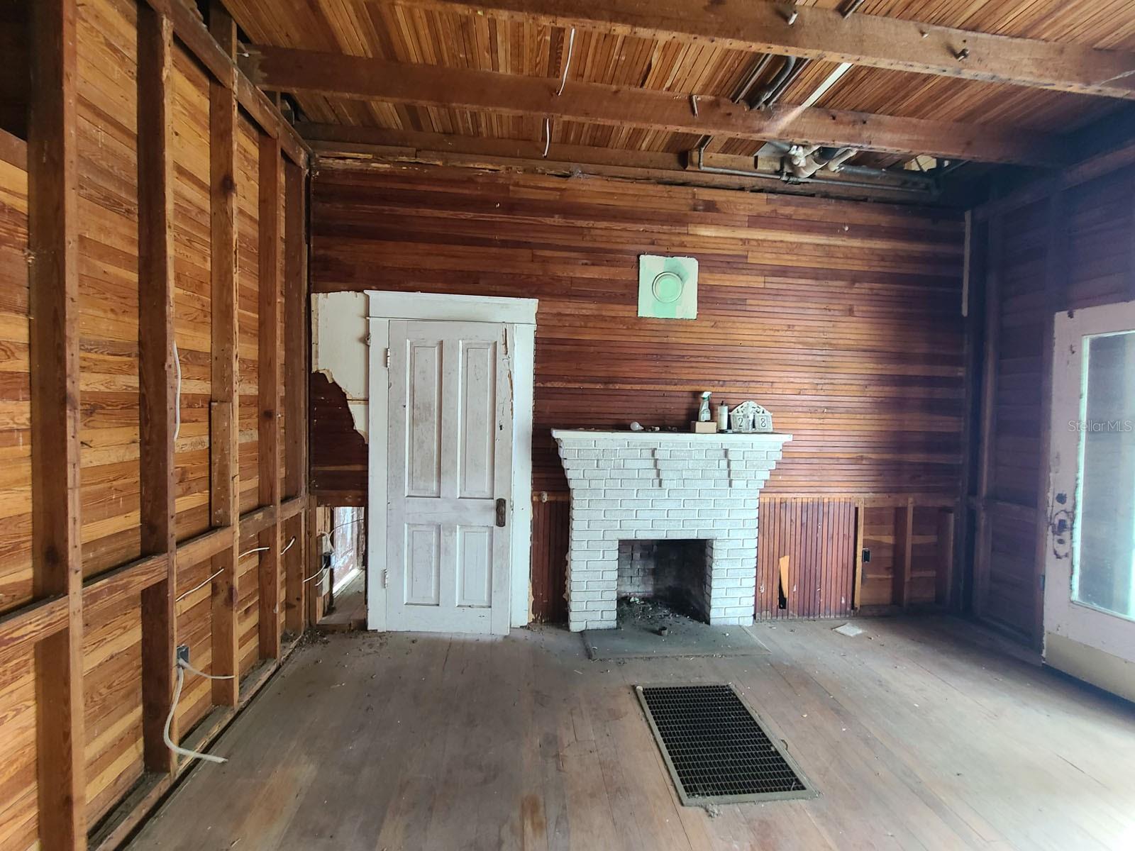 208 E BADCOCK BLVD, MULBERRY, FL, 33860