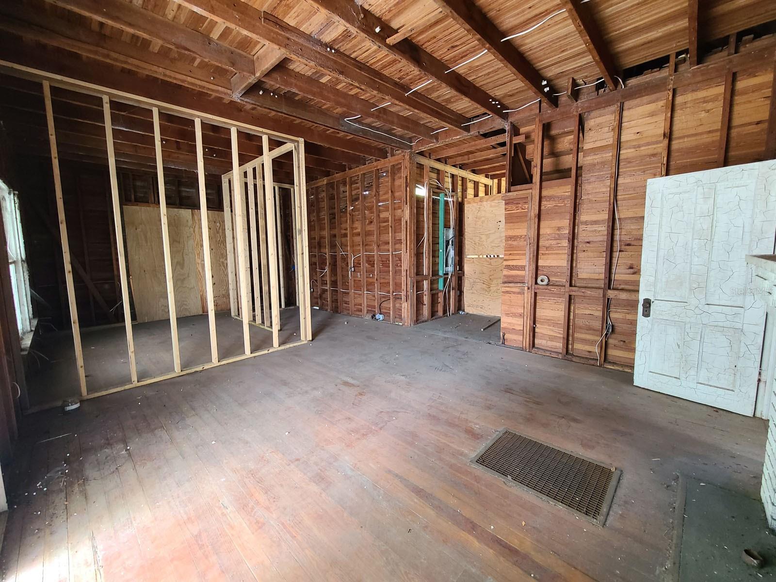 208 E BADCOCK BLVD, MULBERRY, FL, 33860