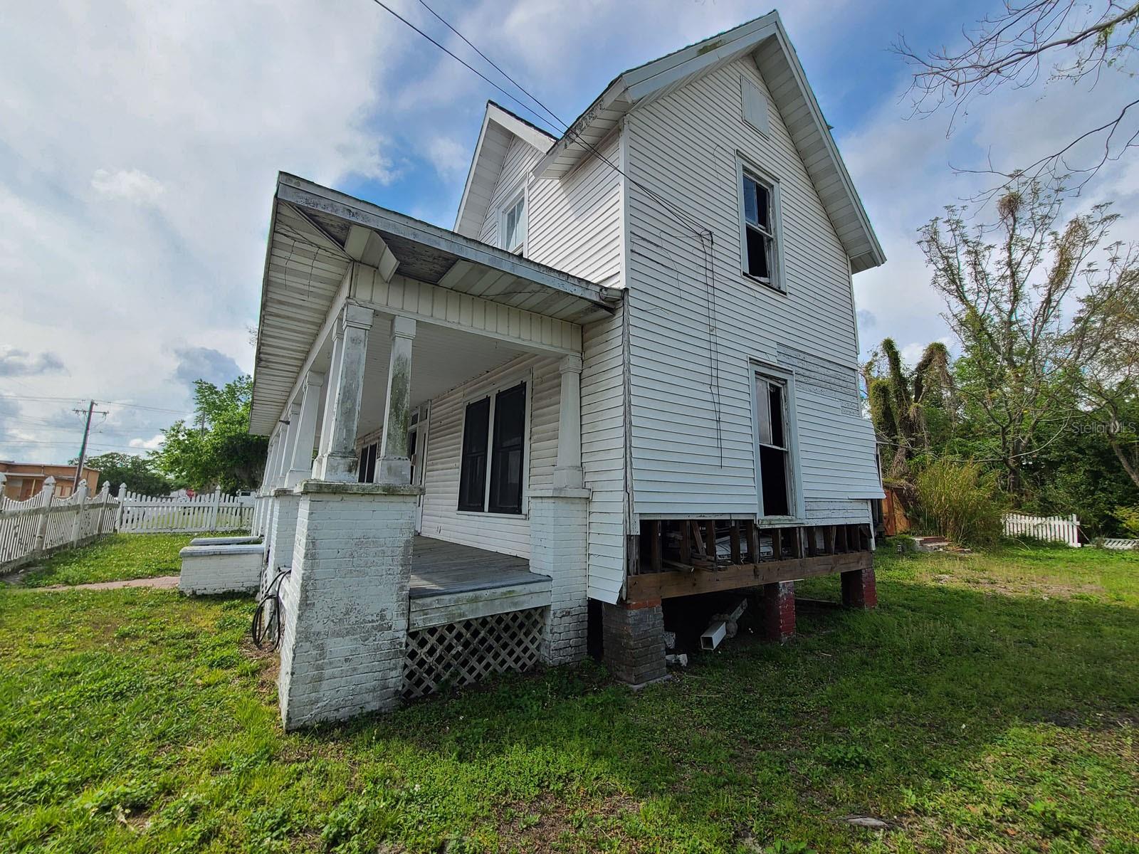 208 E BADCOCK BLVD, MULBERRY, FL, 33860