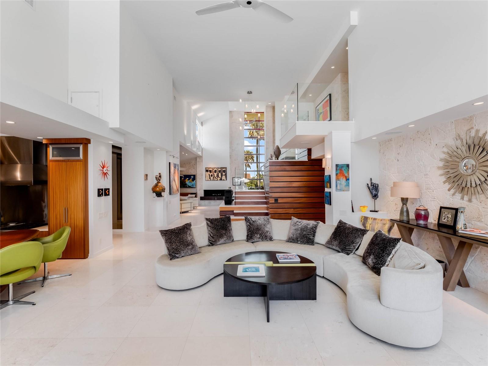 1006 S RIVERSIDE DR, EDGEWATER, FL, 32132