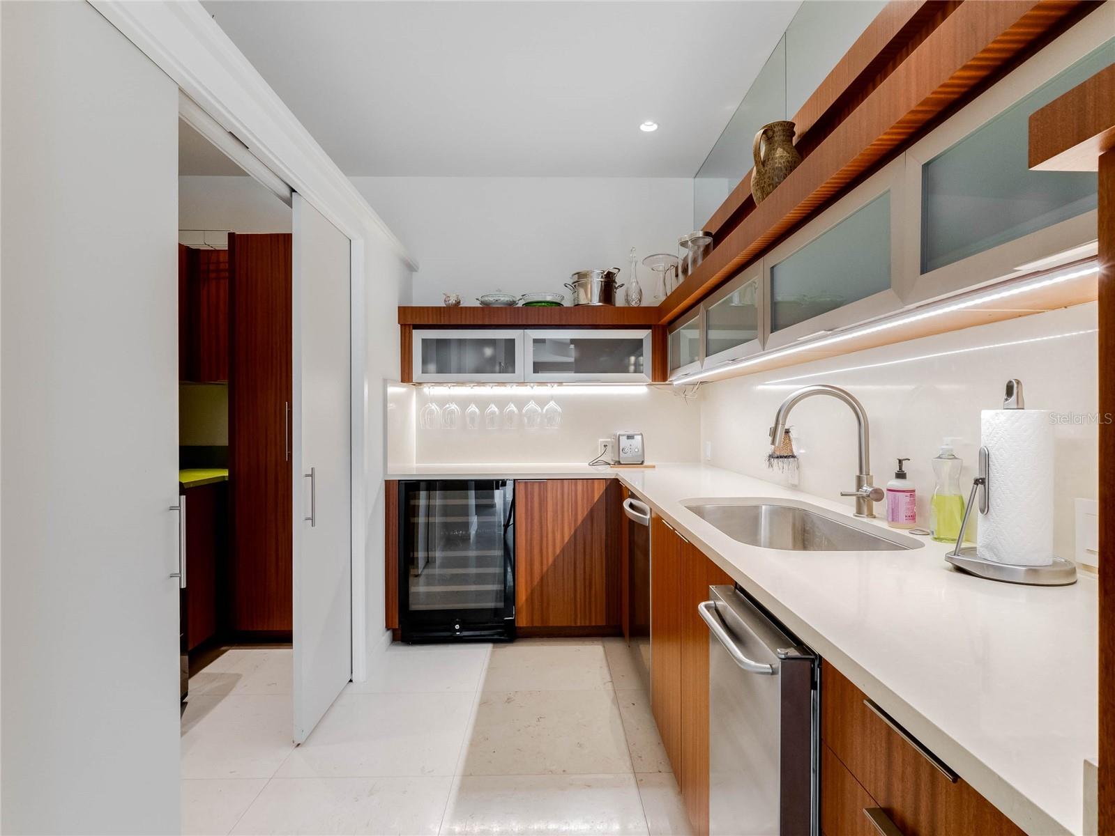 1006 S RIVERSIDE DR, EDGEWATER, FL, 32132