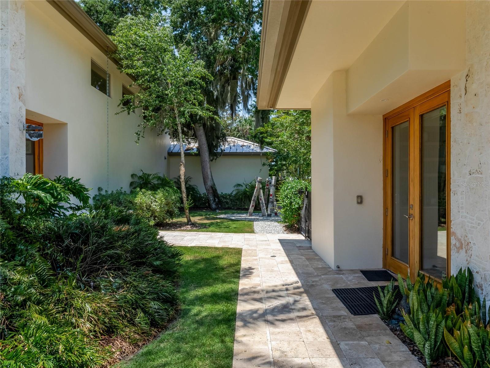 1006 S RIVERSIDE DR, EDGEWATER, FL, 32132
