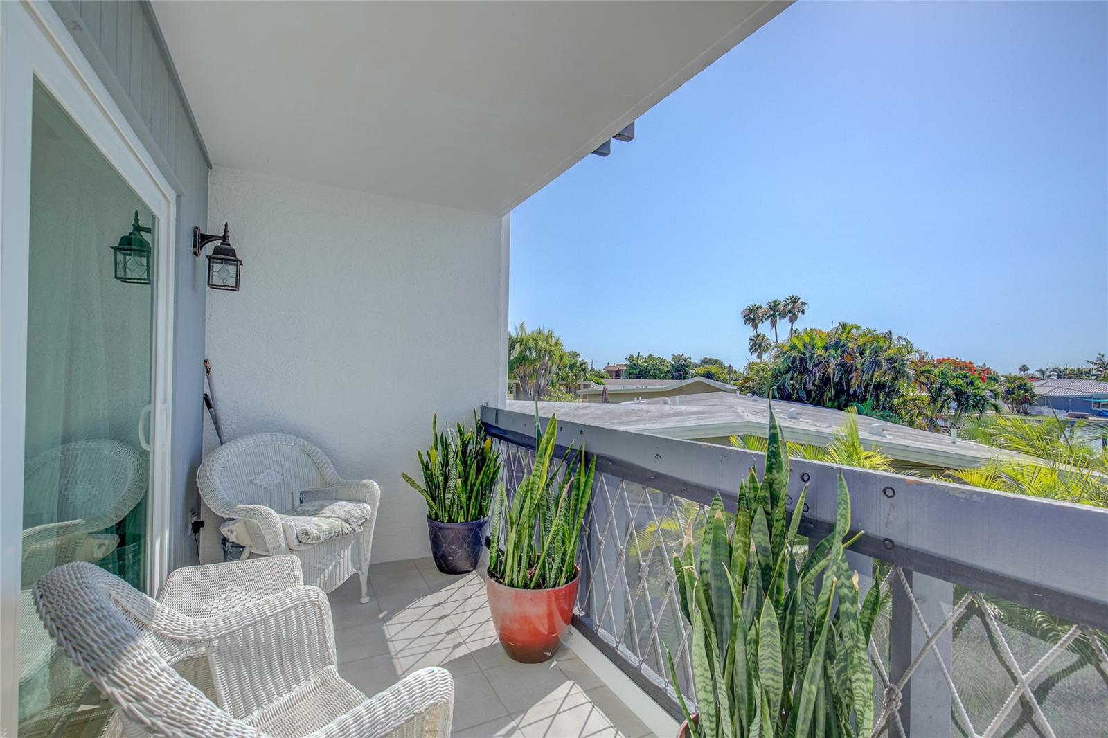 12055 3RD ST E #101, TREASURE ISLAND, FL, 33706