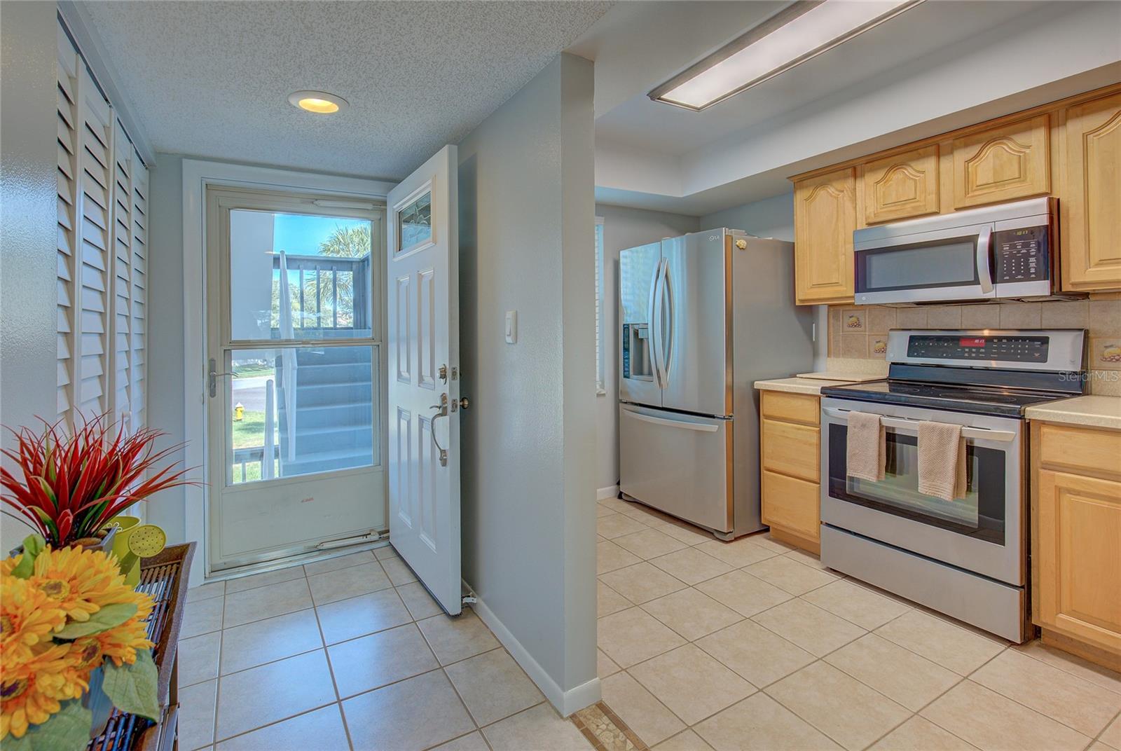 12055 3RD ST E #101, TREASURE ISLAND, FL, 33706