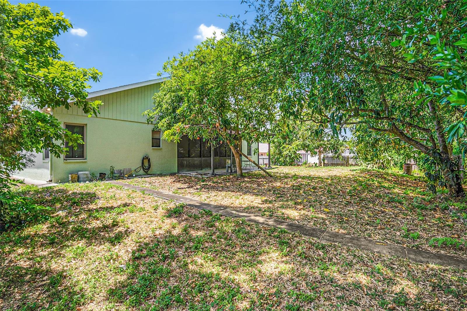 3545 E LAKE DR, LAND O LAKES, FL, 34639