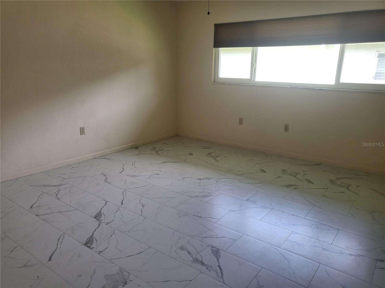 1101 LAKE SHORE BLVD, TAVARES, FL, 32778