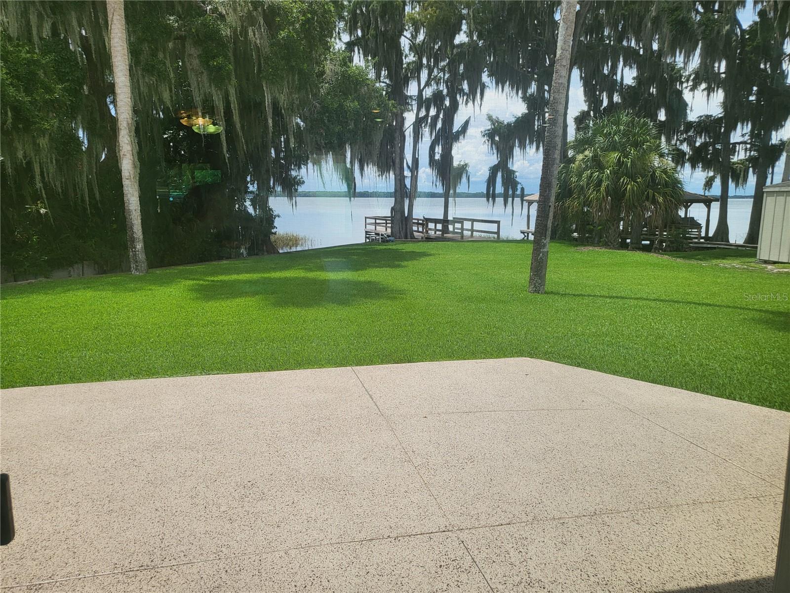 1101 LAKE SHORE BLVD, TAVARES, FL, 32778