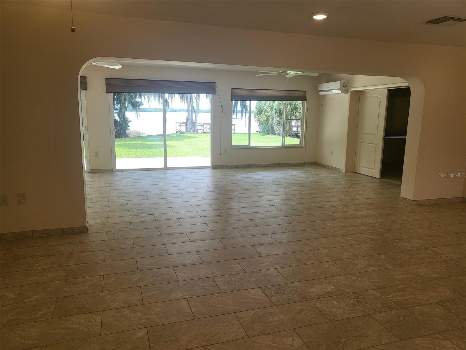1101 LAKE SHORE BLVD, TAVARES, FL, 32778