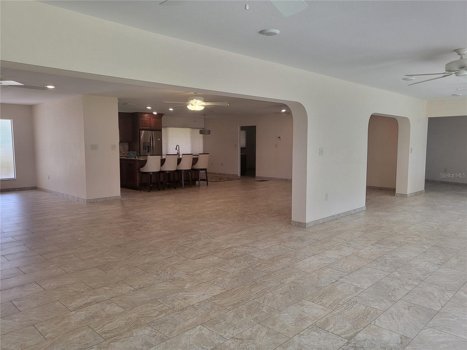 1101 LAKE SHORE BLVD, TAVARES, FL, 32778