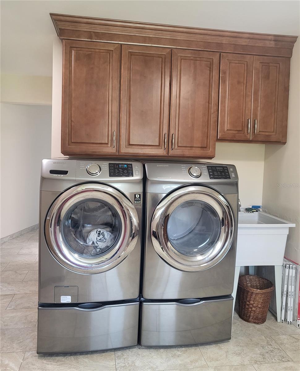 1101 LAKE SHORE BLVD, TAVARES, FL, 32778
