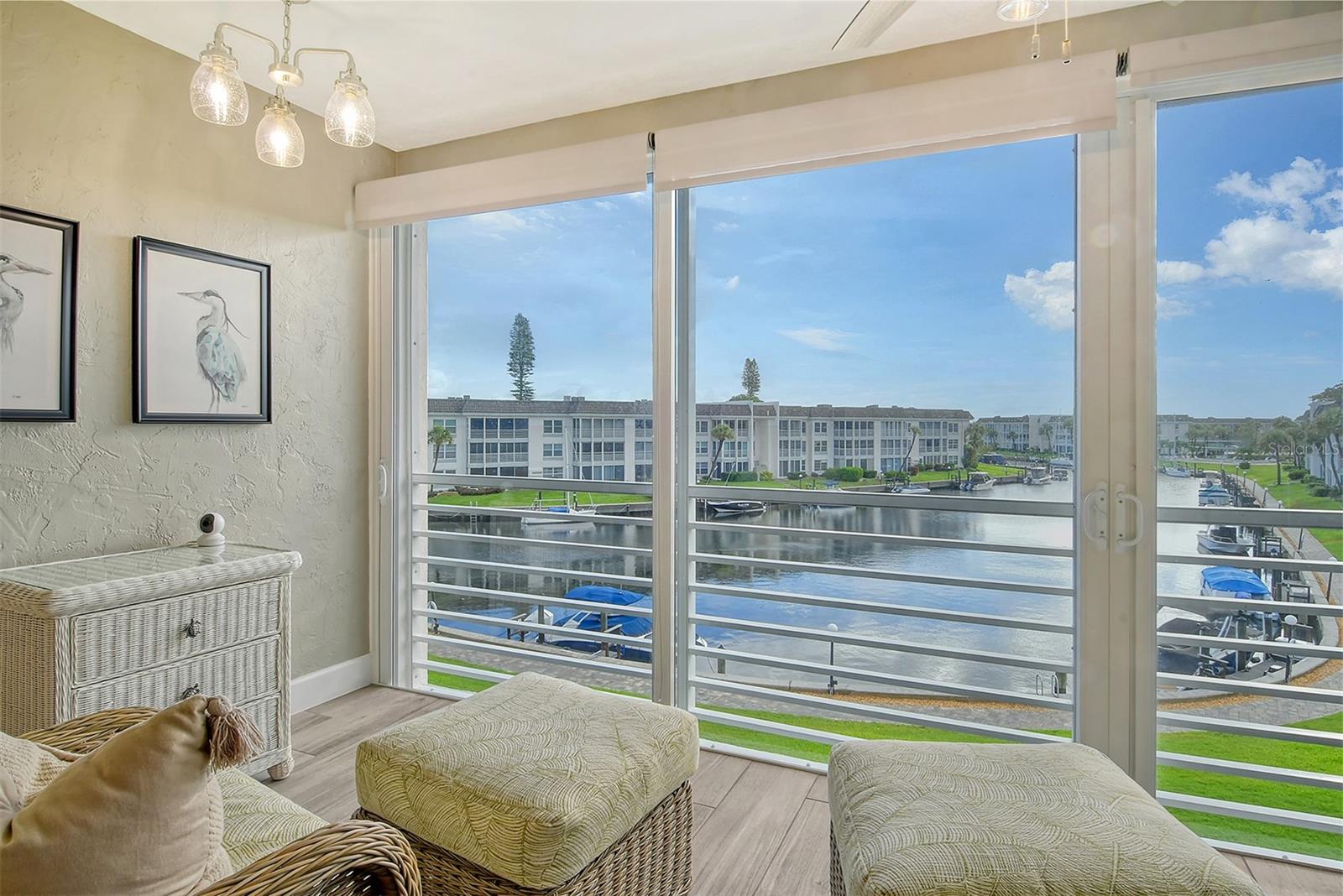 4350 CHATHAM DR #E307, LONGBOAT KEY, FL, 34228