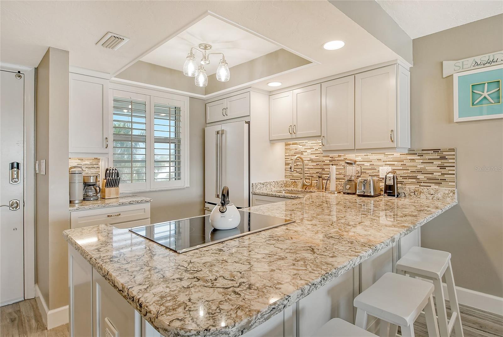 4350 CHATHAM DR #E307, LONGBOAT KEY, FL, 34228