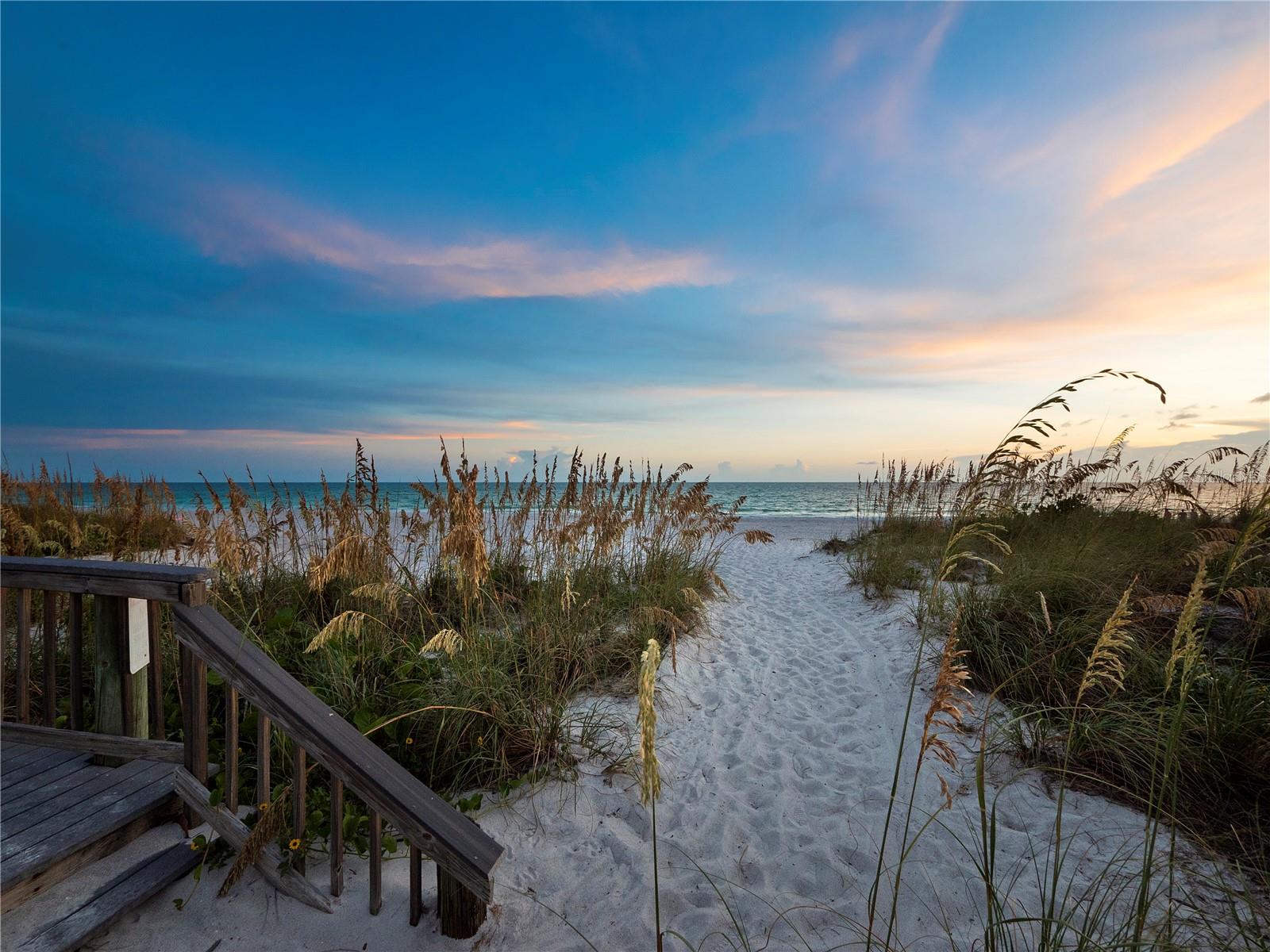4350 CHATHAM DR #E307, LONGBOAT KEY, FL, 34228