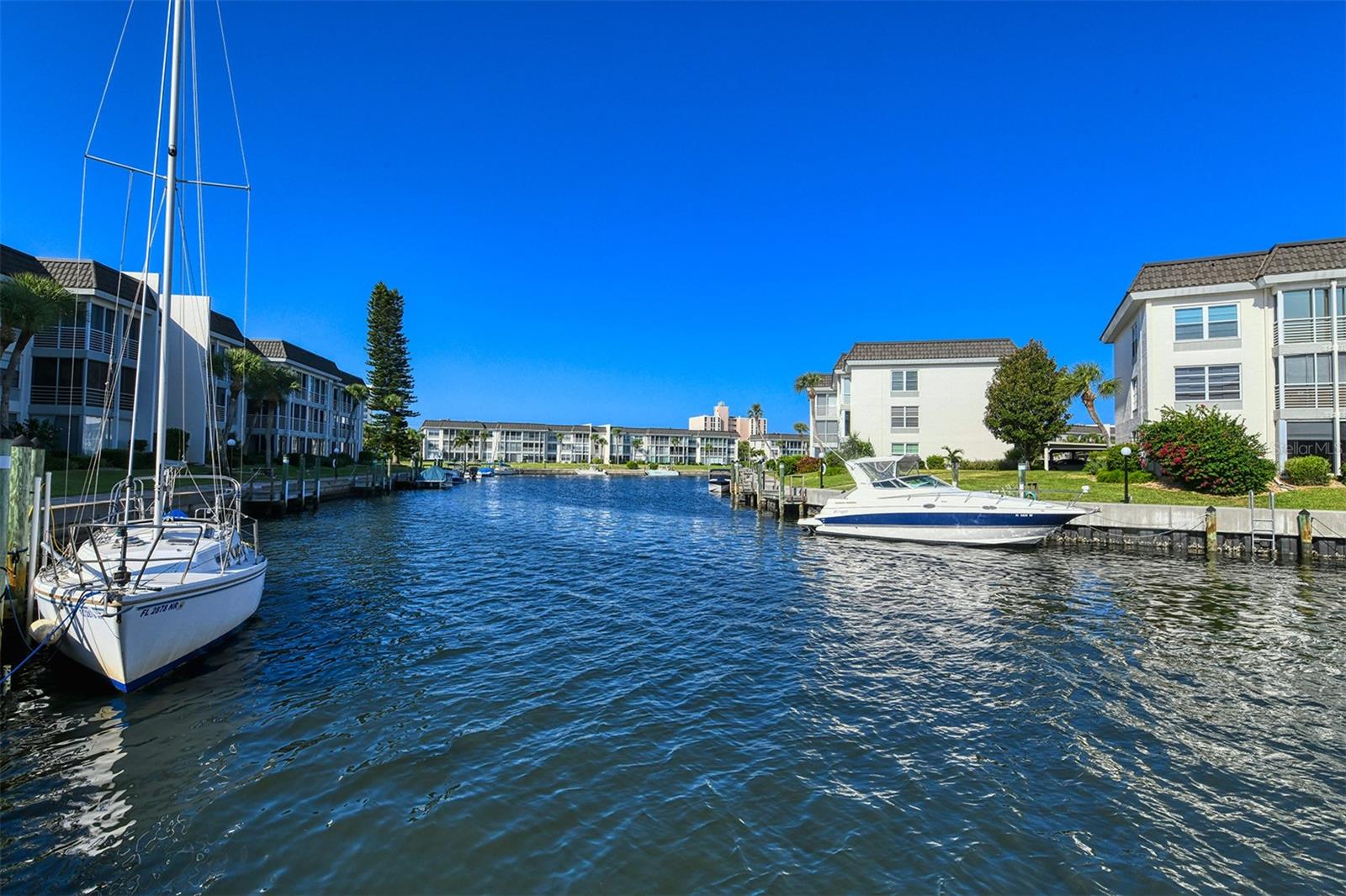 4350 CHATHAM DR #E307, LONGBOAT KEY, FL, 34228