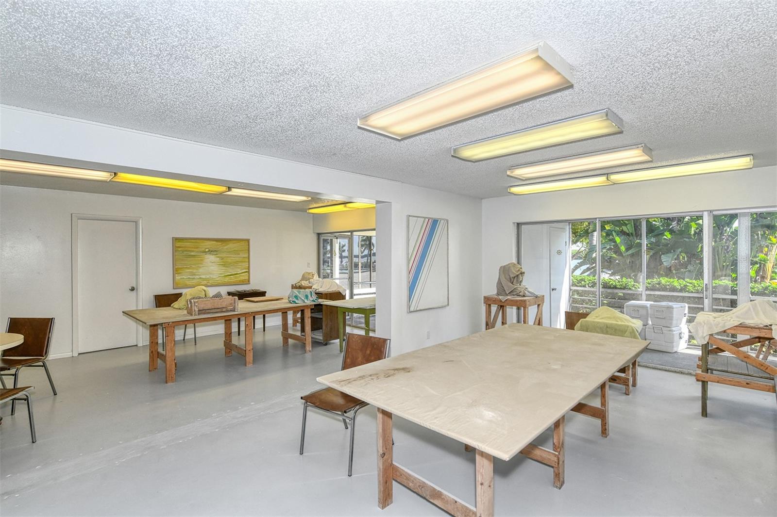 4350 CHATHAM DR #E307, LONGBOAT KEY, FL, 34228