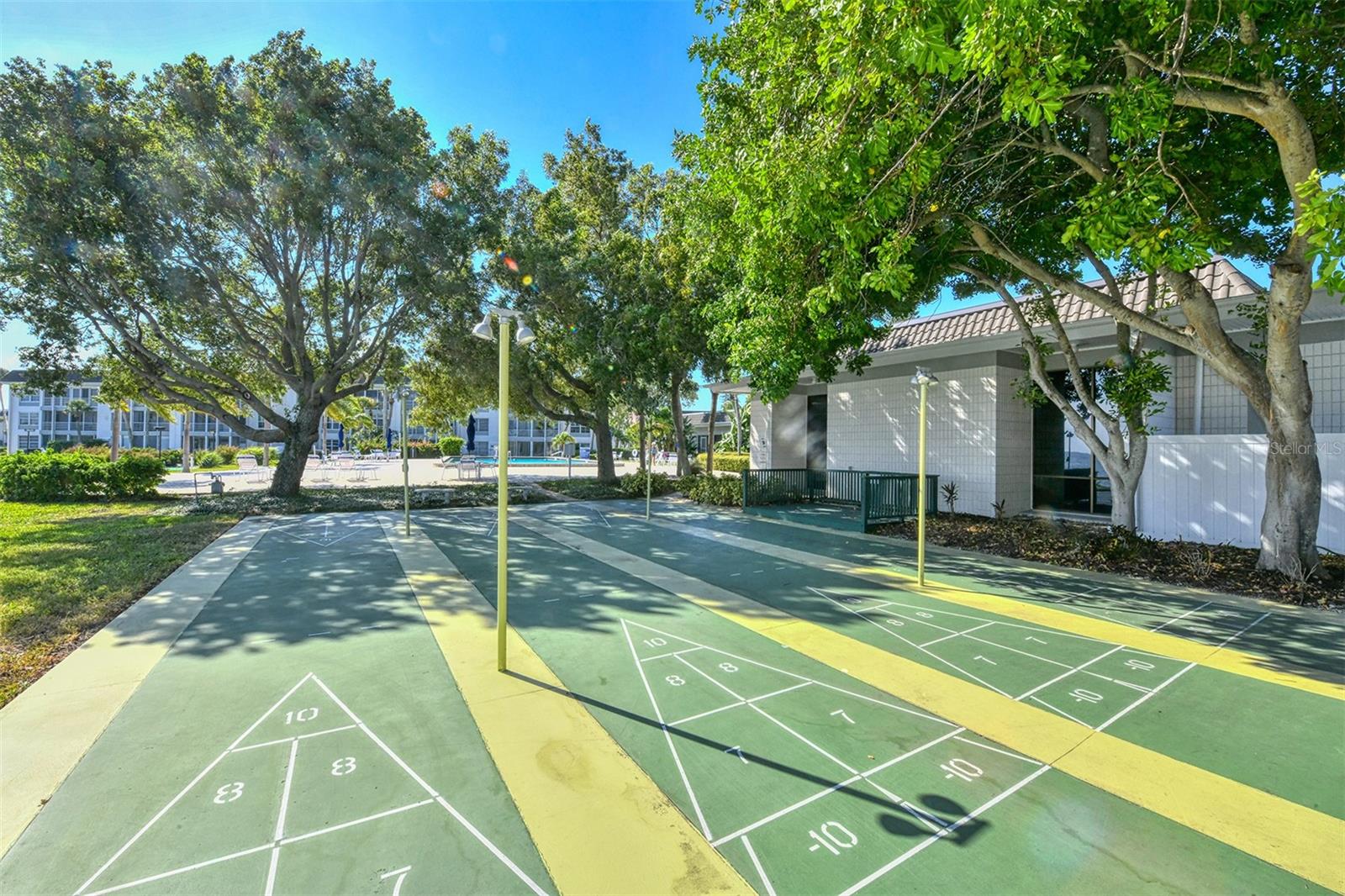 4350 CHATHAM DR #E307, LONGBOAT KEY, FL, 34228