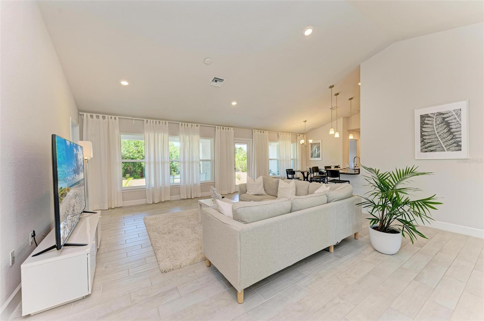 15329 ALDAMA CIR, PORT CHARLOTTE, FL, 33981
