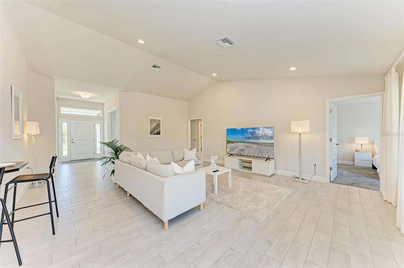 15329 ALDAMA CIR, PORT CHARLOTTE, FL, 33981