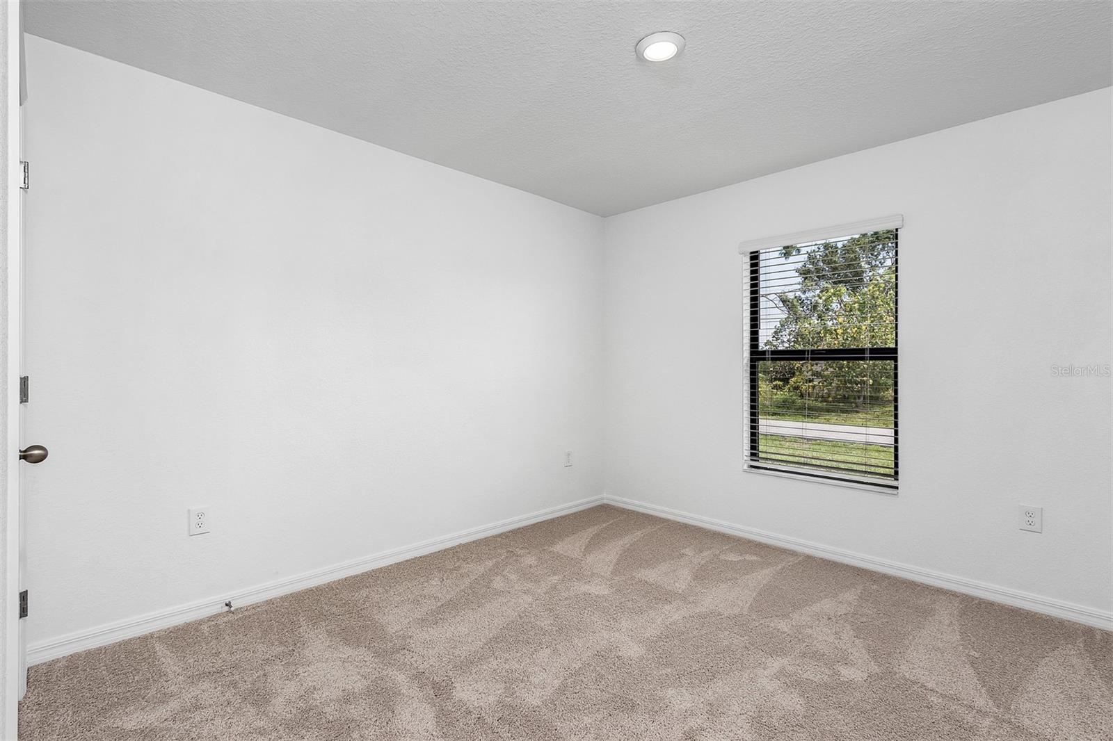 5438 HENRIETTA AVE, NORTH PORT, FL, 34291