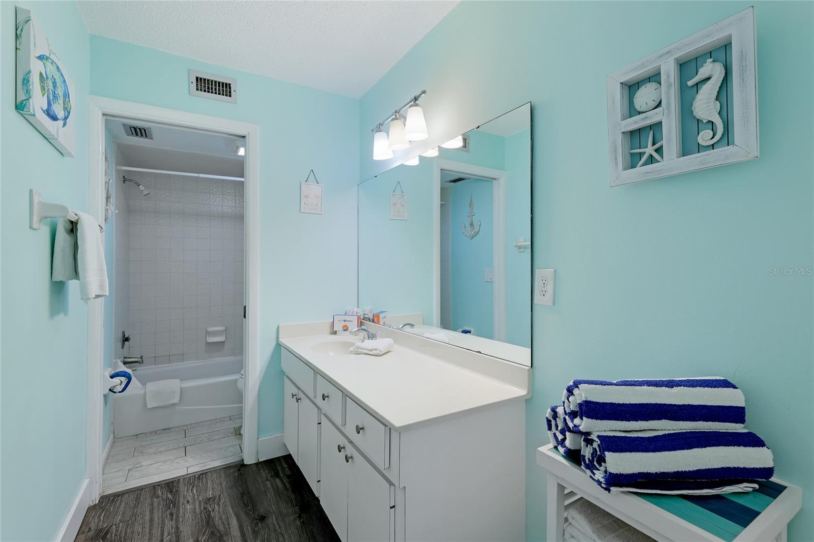 1301 BAY DR N #7A, BRADENTON BEACH, FL, 34217