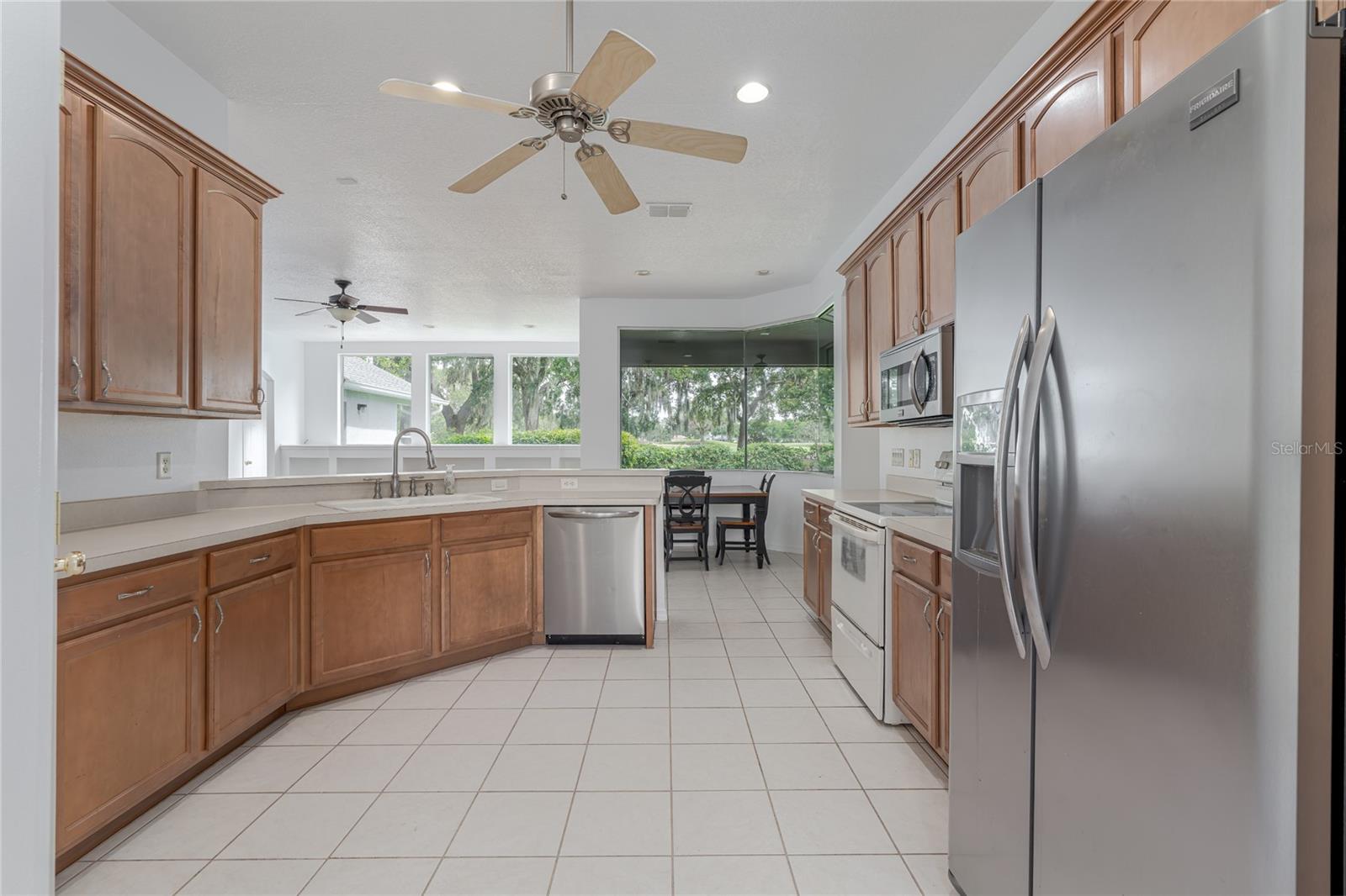 2120 GOLF MANOR BLVD, VALRICO, FL, 33594