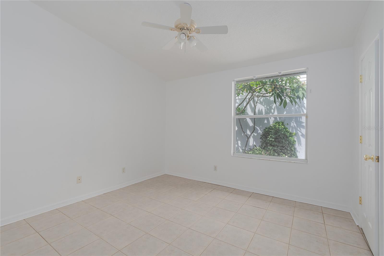 2120 GOLF MANOR BLVD, VALRICO, FL, 33594