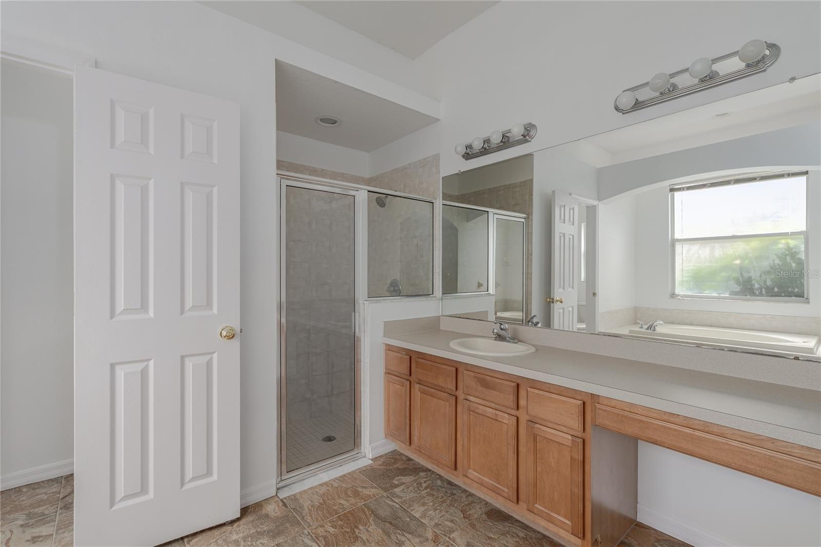 2120 GOLF MANOR BLVD, VALRICO, FL, 33594