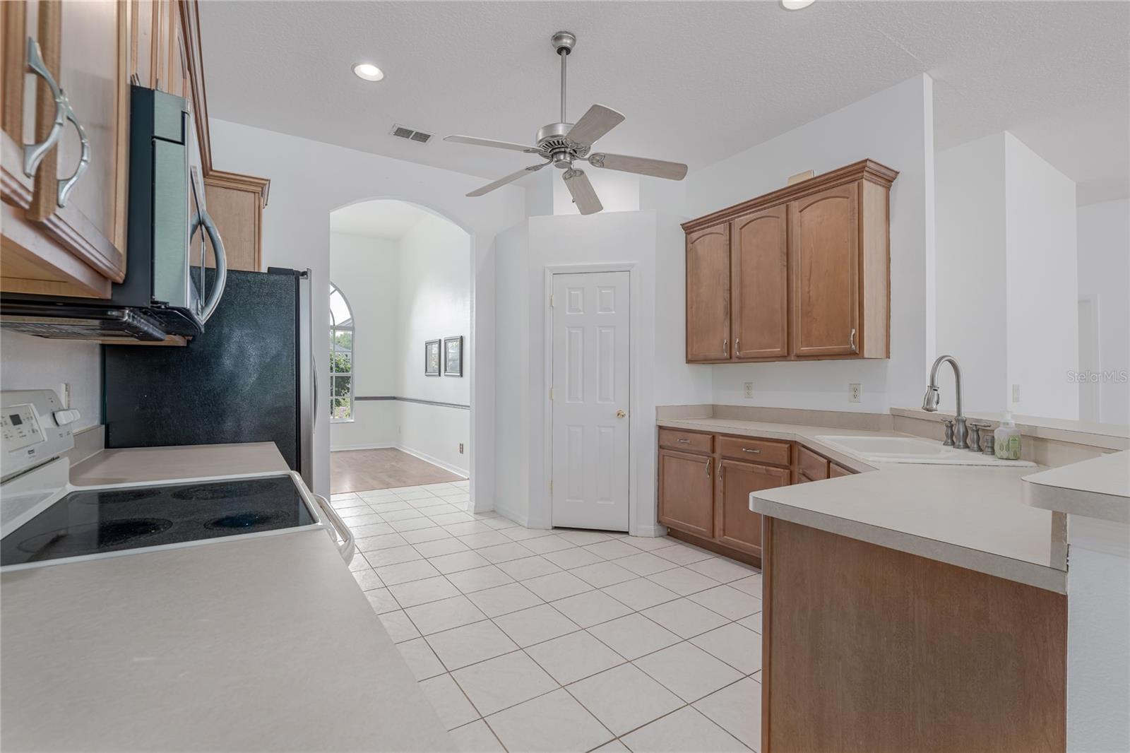 2120 GOLF MANOR BLVD, VALRICO, FL, 33594