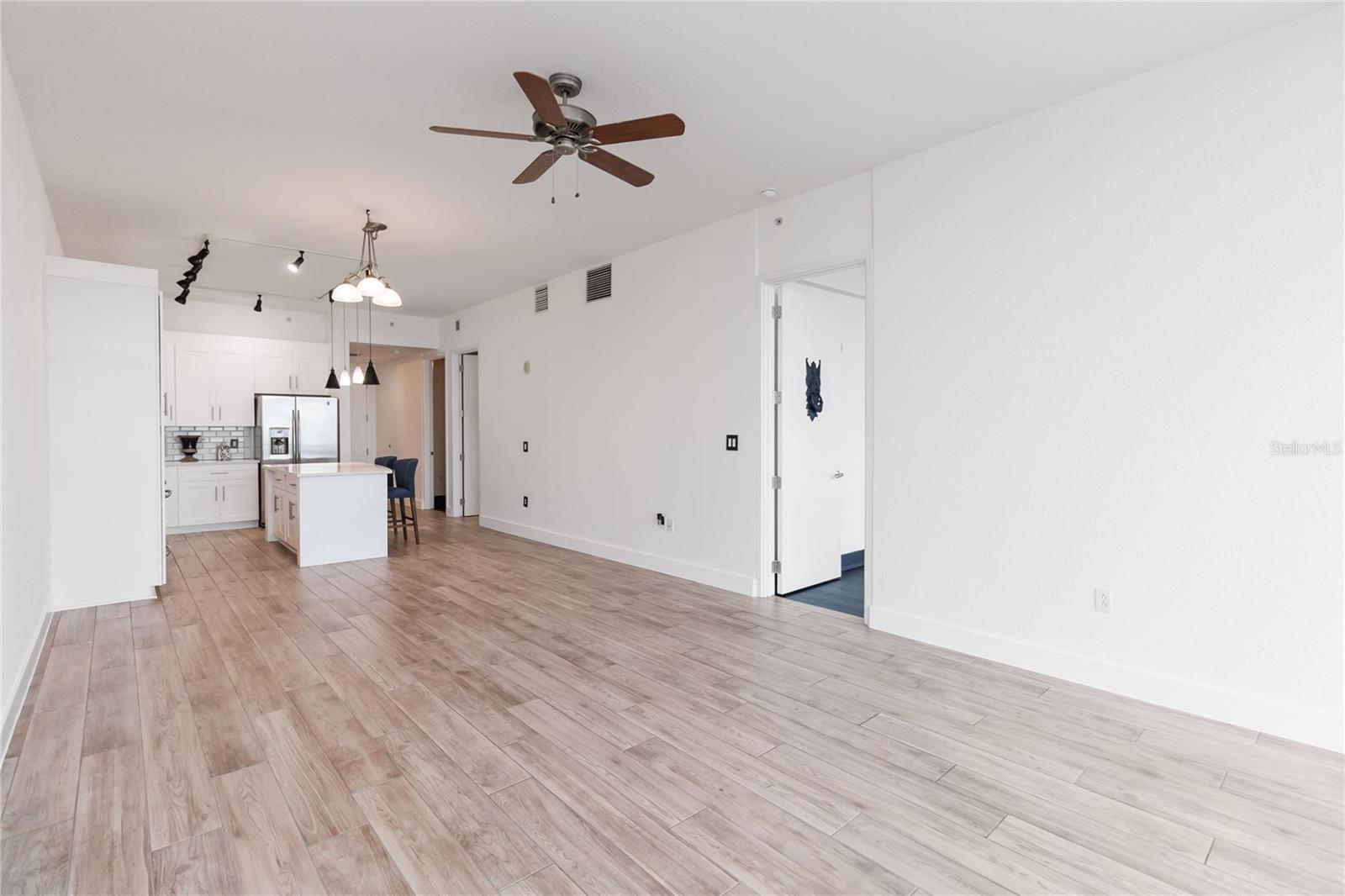 150 E ROBINSON ST #1709, ORLANDO, FL, 32801
