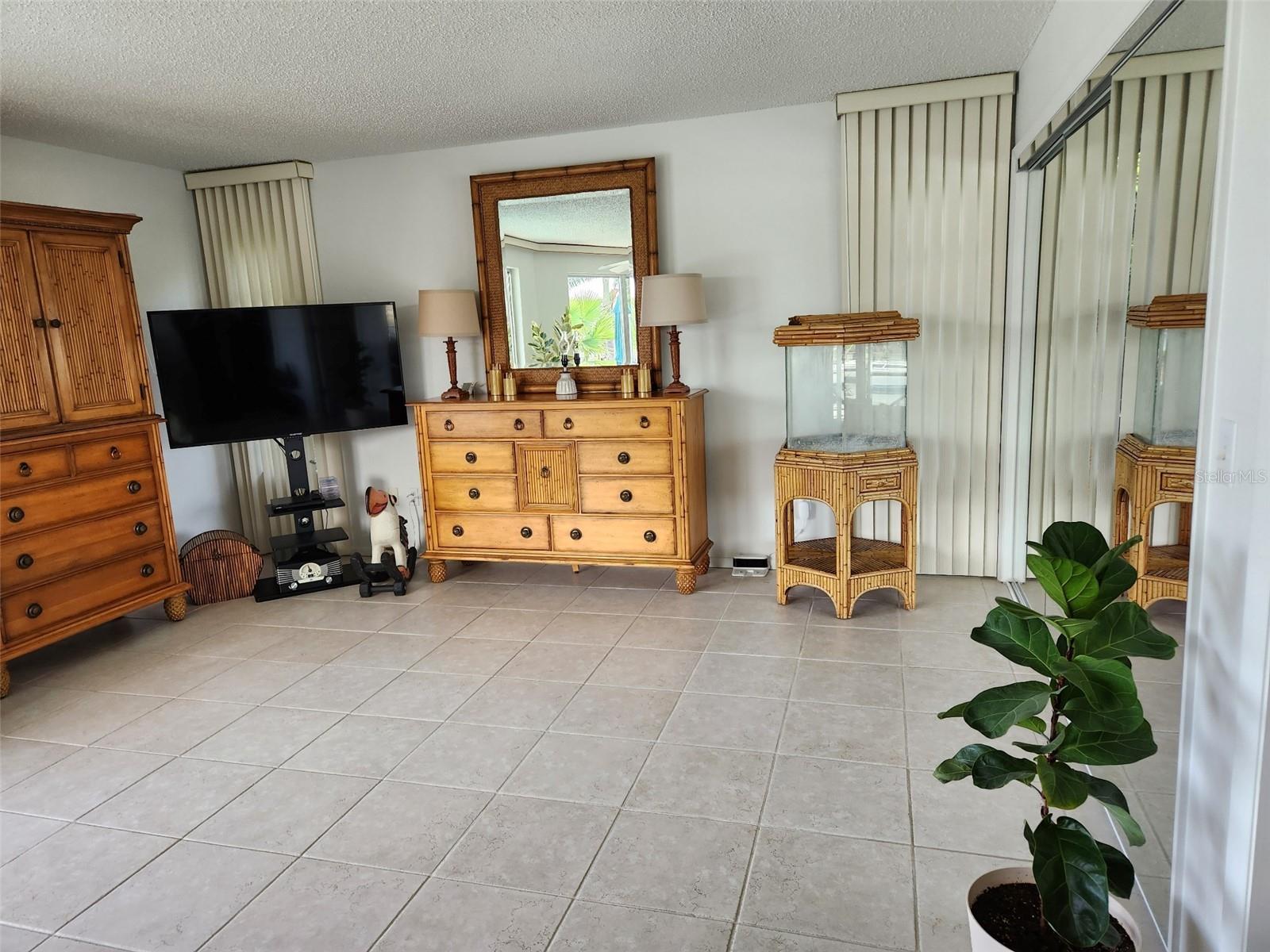 65 OCEAN DR, PUNTA GORDA, FL, 33950