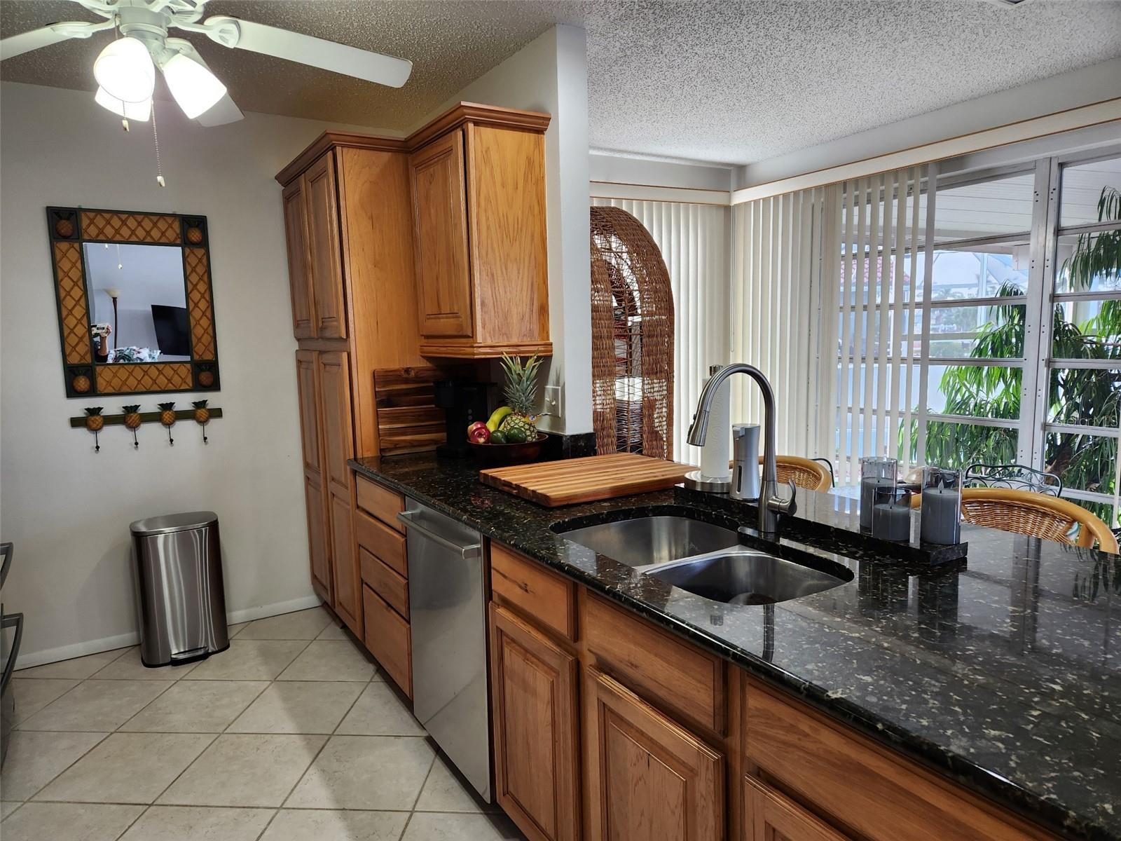 65 OCEAN DR, PUNTA GORDA, FL, 33950
