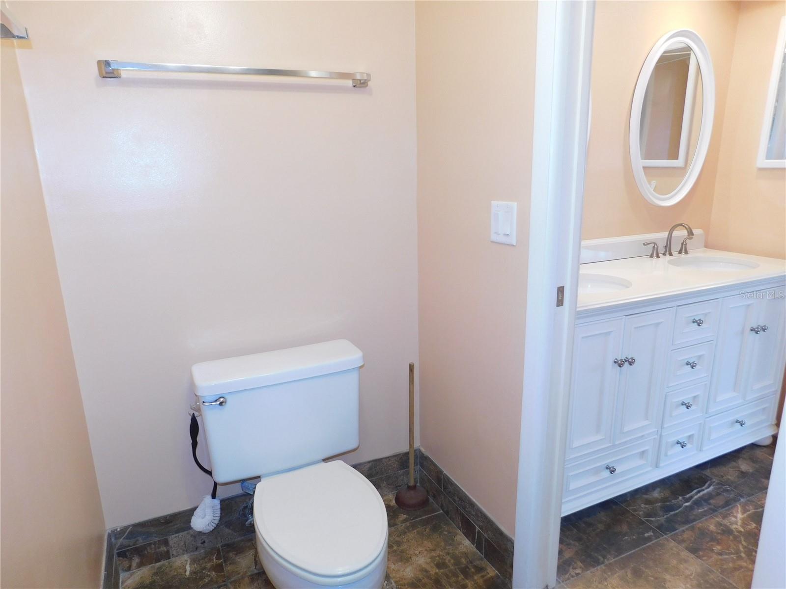 147 LAKESIDE DR, OLDSMAR, FL, 34677