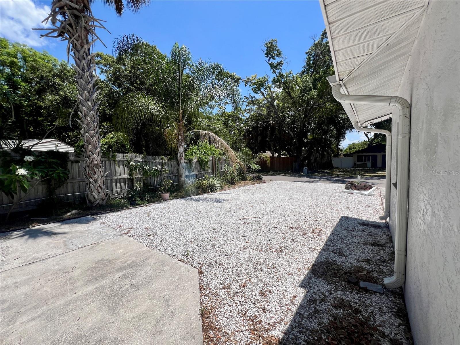 6901 46TH AVE N, ST PETERSBURG, FL, 33709