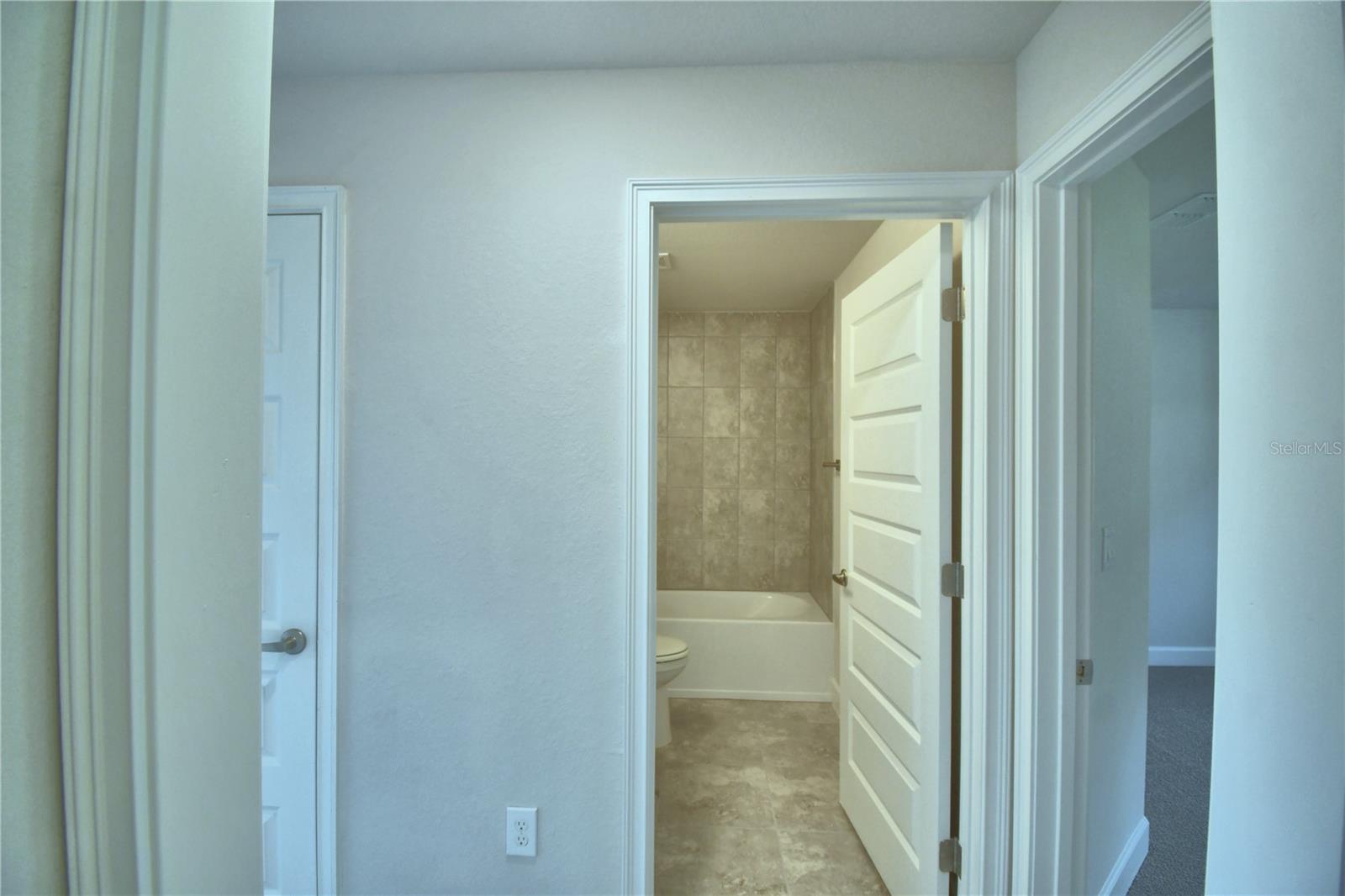 5496 KNIGHTS LANDING DR, LAKELAND, FL, 33810