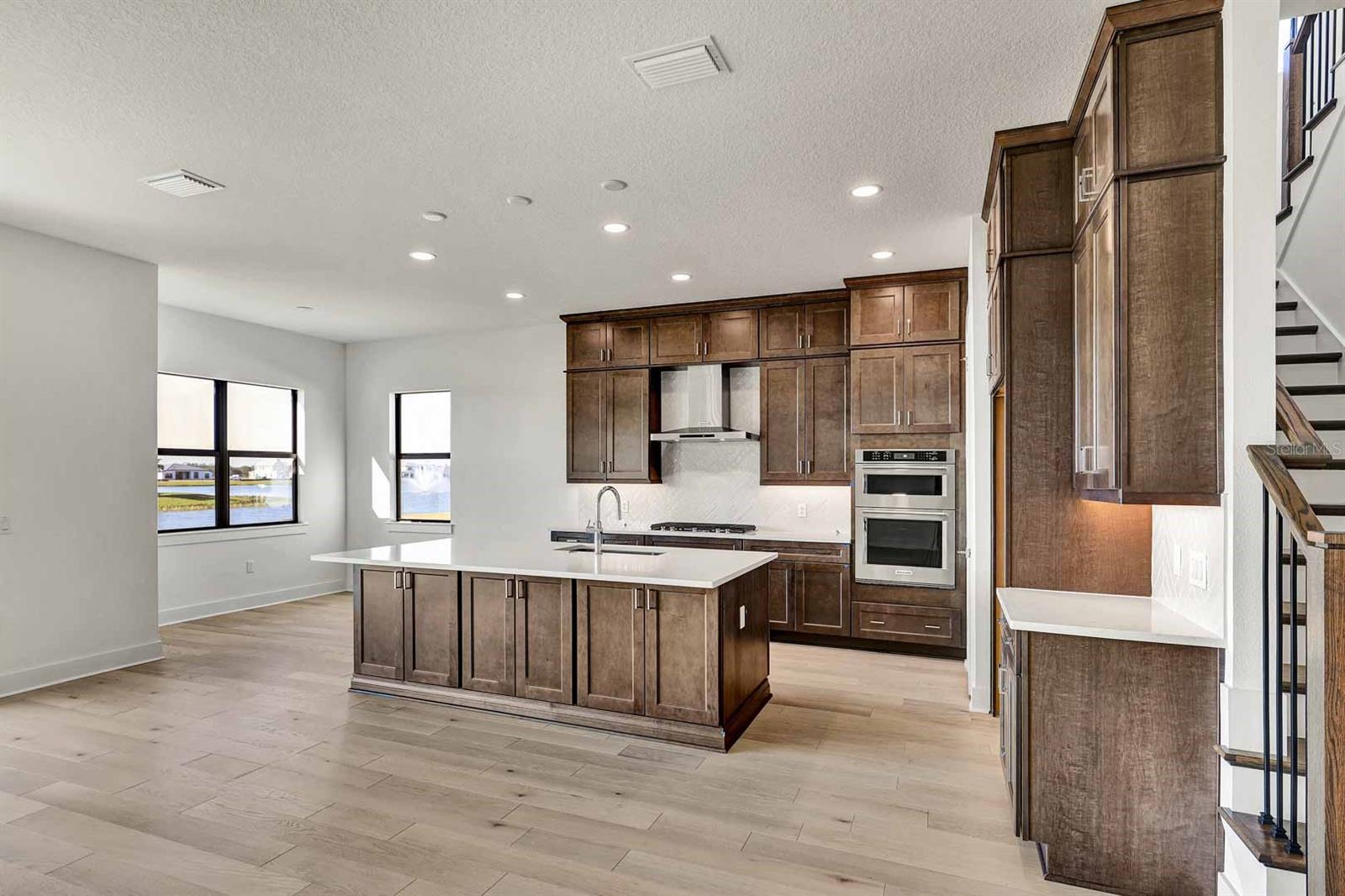 2625 WATERFRONT CIR, SARASOTA, FL, 34240